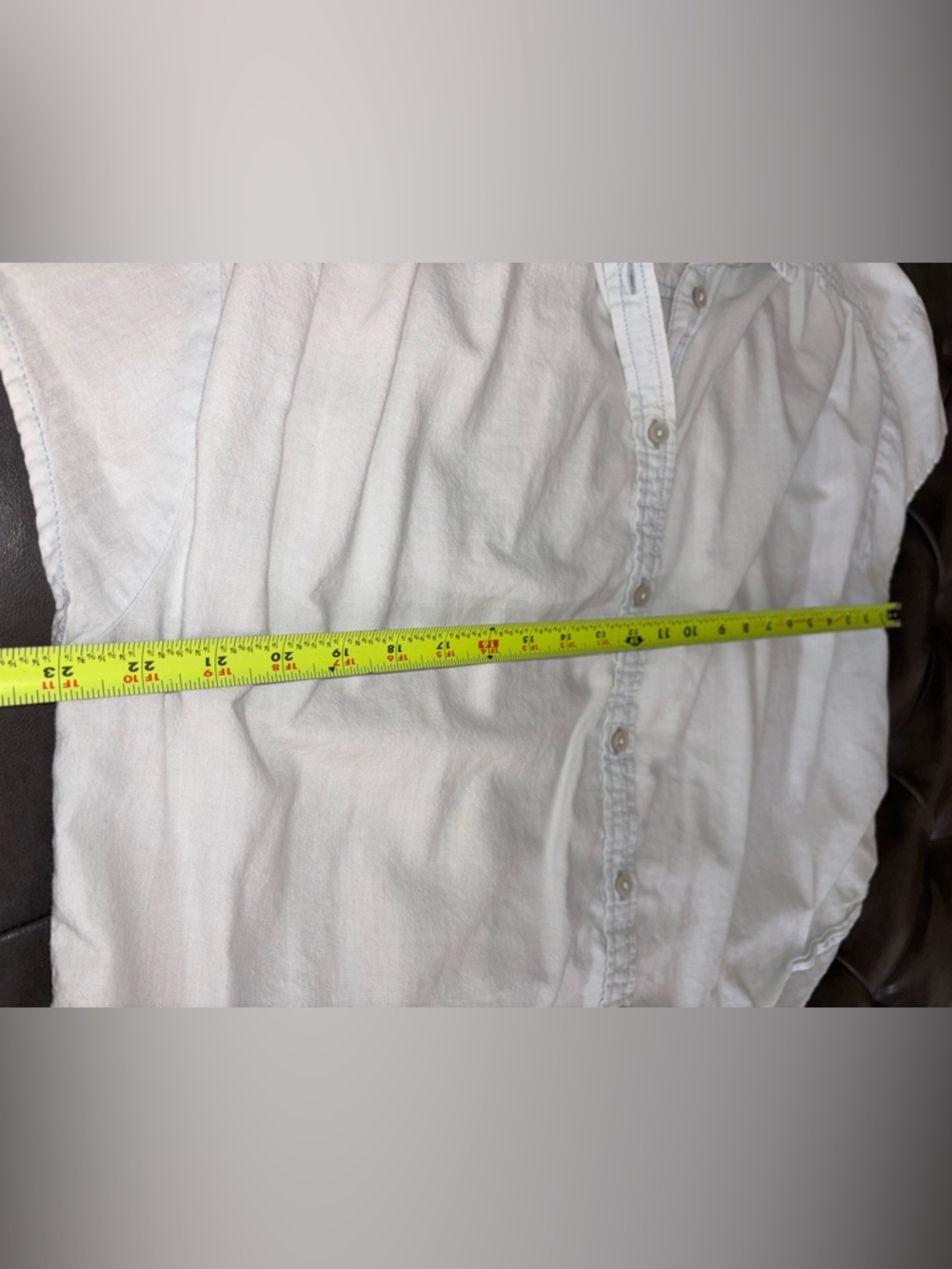 American Eagle Very Light Blue Button Front Blouse Size Medium 100% Cotton - Picture 5 of 6